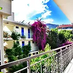 Merhaba מלון 3*